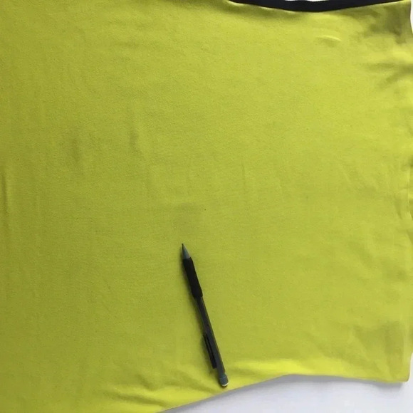 Lululemon Reversible neon yellow green racerback tank top size medium - Picture 15 of 17